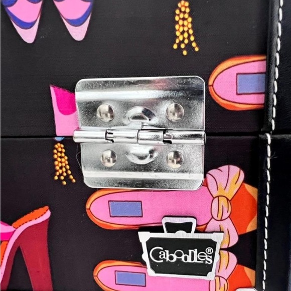 CABOODLES TRAIN CASE w/ KEY MAKEUP SHOE MOTIF FOLD OUT ORGANIZER - Picture 13 of 13